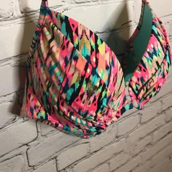 Shade & Shore Plunge Push-Up Bikini Top - Picture 3 of 6